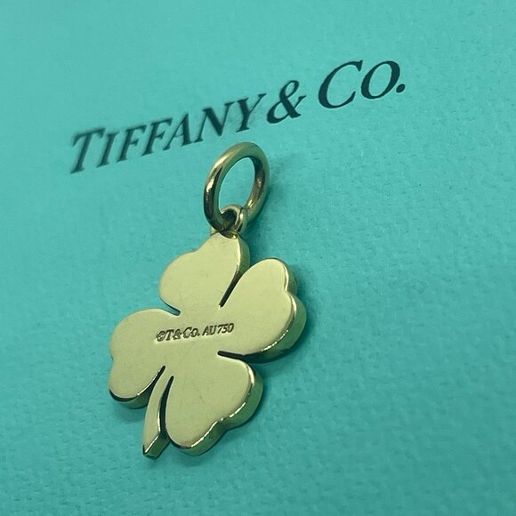 RARE Tiffany & Co. 18K Yellow Gold 4 Leaf Lucky Clover Pendant Charm - Picture 6 of 9